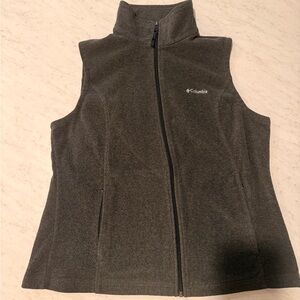 Gray Columbia Fleece Vest – XL